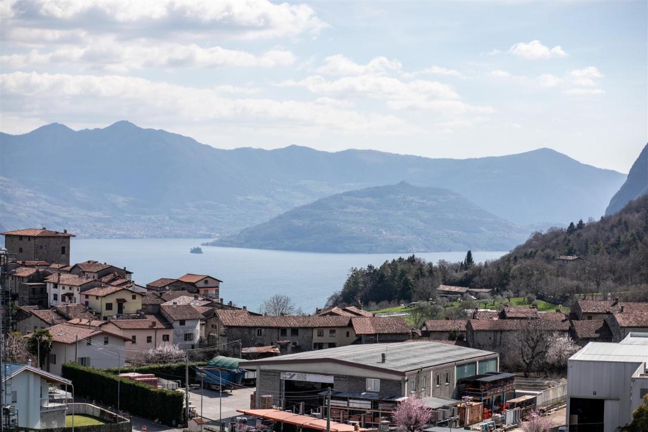 Iseolakerental - Appartamento Iris Solto Collina Luaran gambar