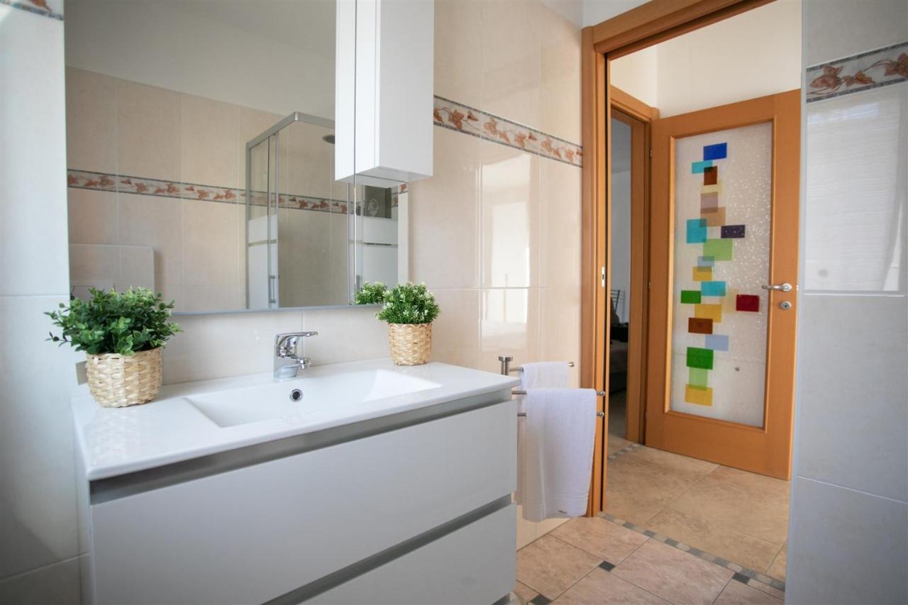 Iseolakerental - Appartamento Iris Solto Collina Luaran gambar