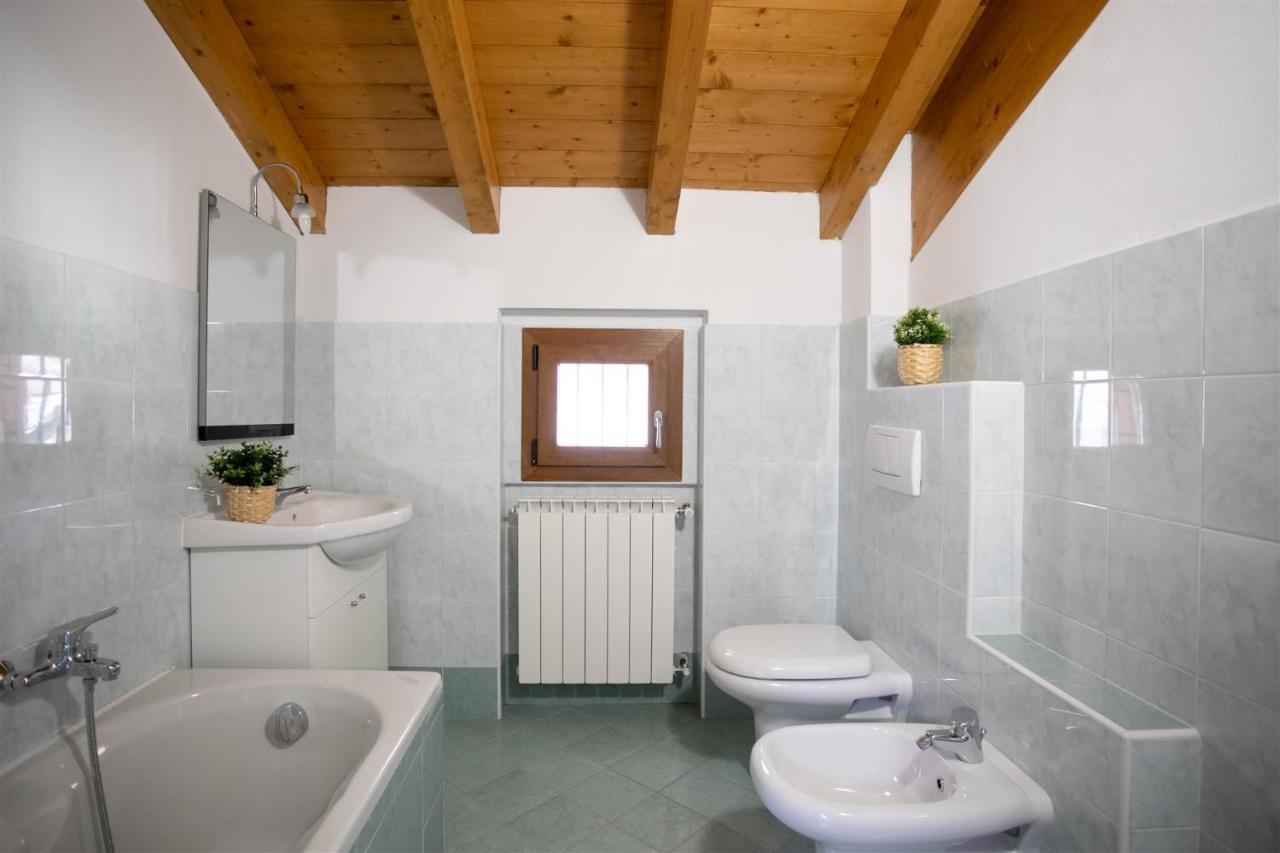 Iseolakerental - Appartamento Iris Solto Collina Luaran gambar